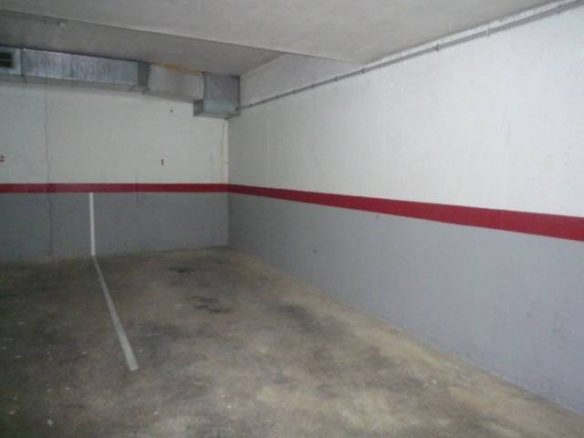 Ref. 03-60291/1098 - Plaza de párquing en venta