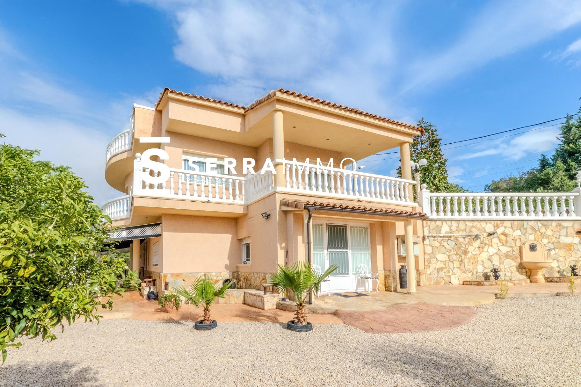 Ref. 6211 – Magnífica propietat amb molt de terreny a Olivella.