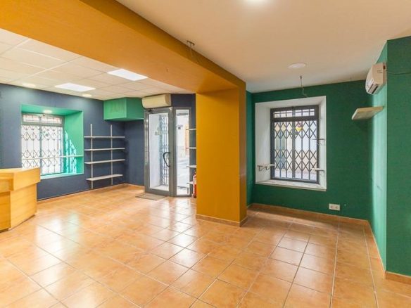 Ref. 30-FML483/1649 - Esquinero y en el centro de Vilanova