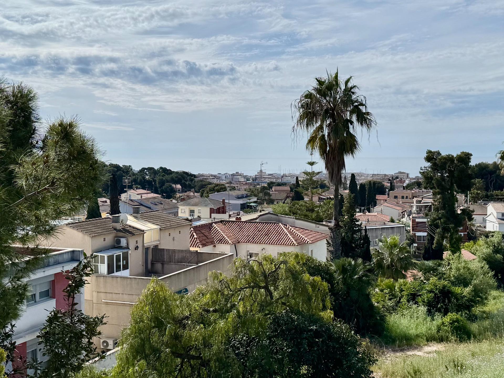 Ref. 18-02591/1266 – Detached house with garden