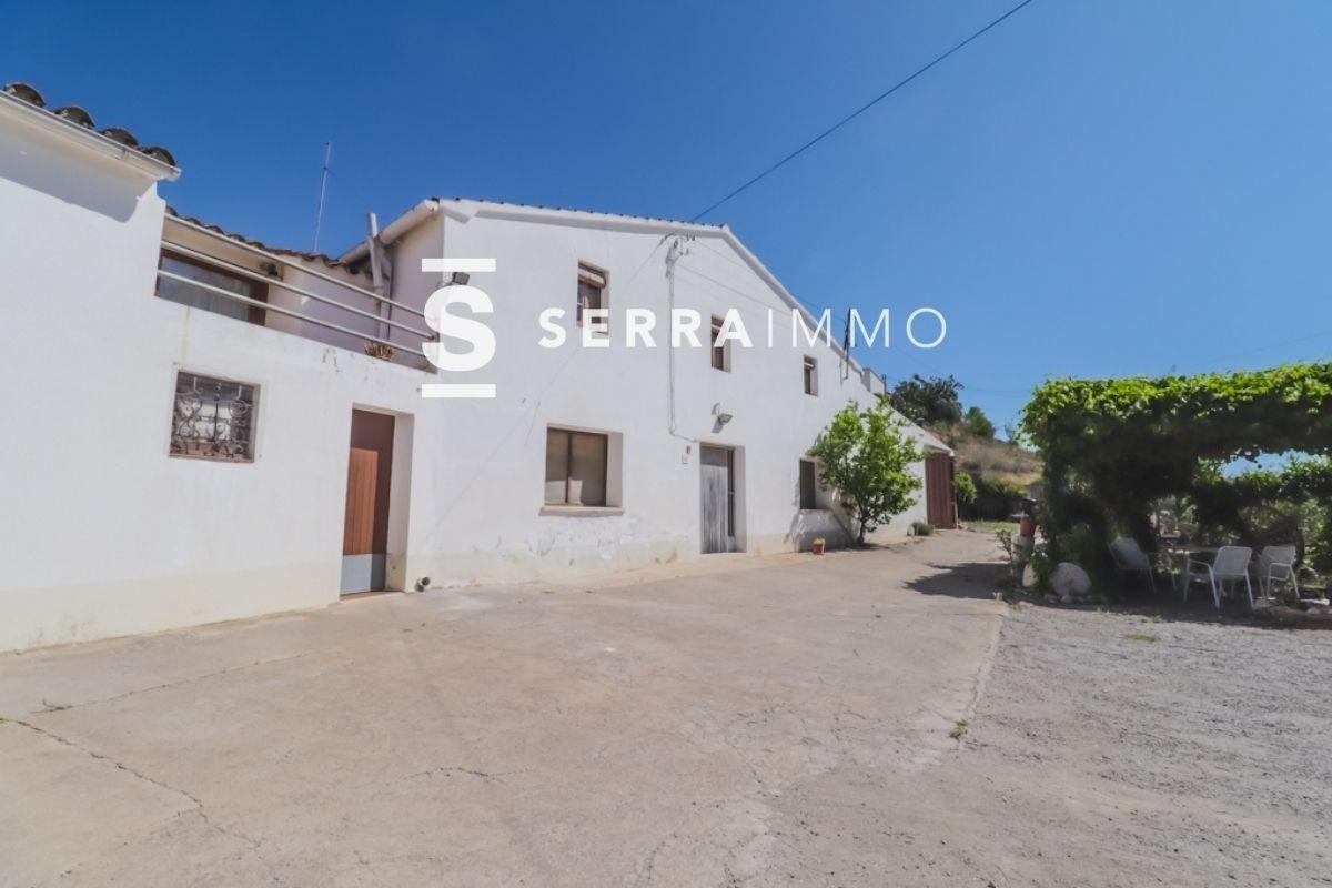 Ref. 6151 – Masía de 3.893 m² con terreno en Font-Rubi