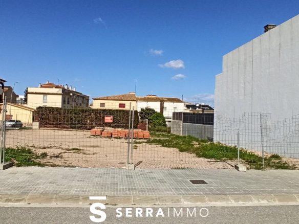 Ref. 6360 - Parcela en venta de 200 m² en la Munia