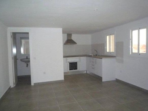 Ref. 03-5313/1098 - Inversió Segura i Atractiva! Planta baixa reformada i llogat a Vilanova - Zona Tacó