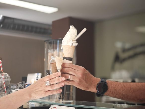 Ref. LA084/1259 - OPRTUNITAT DE TRASPÀS AMB ALT RENDIMENT