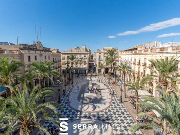 Ref. 6441 - Exclusivo ático dúplex en el corazón de la Plaça de la Vila, con terraza privada y piscina comunitaria
