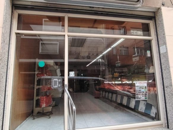 Ref. 6457 - VILAFRANCA DEL PENEDES- Local comercial en pleno rendimiento