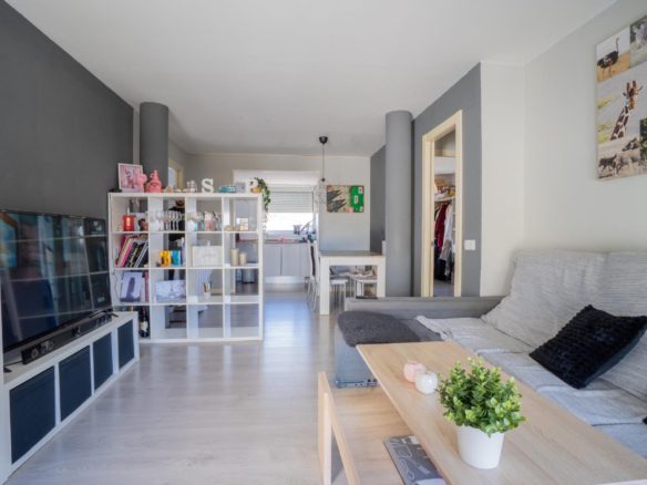 Ref. RS3600142/1682 - Oportunitat Única a Sant Pere de Ribes: Modern Pis amb Parking a Les Roquetes-Ajuntament