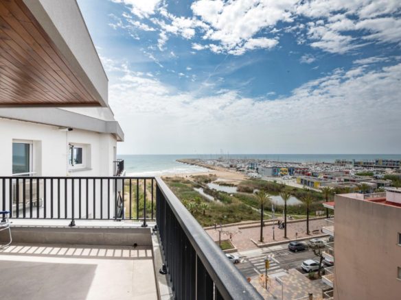 Ref. 61-PV345/5142 - Àtic 1ra línia amb vistes al Mar, Segur Platja, Calafell