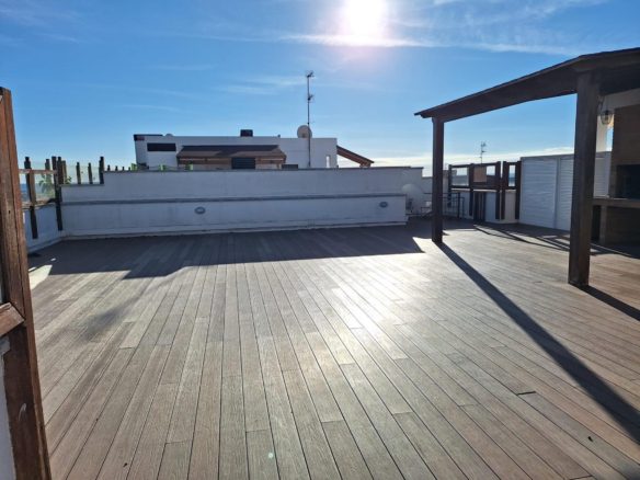 Ref. 61-PV435/5142 - Àtic Exclusiu amb Gran Terrassa i Vistes al Mar - Sitges