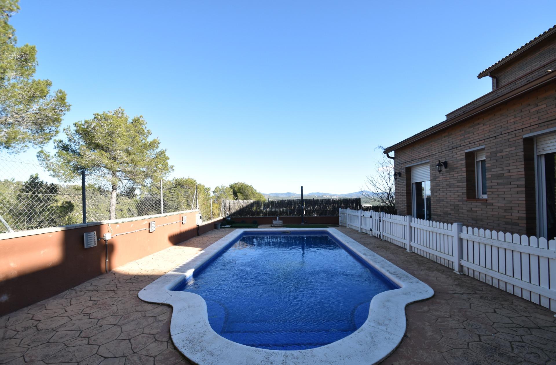 Ref. 03-11700/1098 – Espectacular casa a quatre vents amb vistes panoràmiques