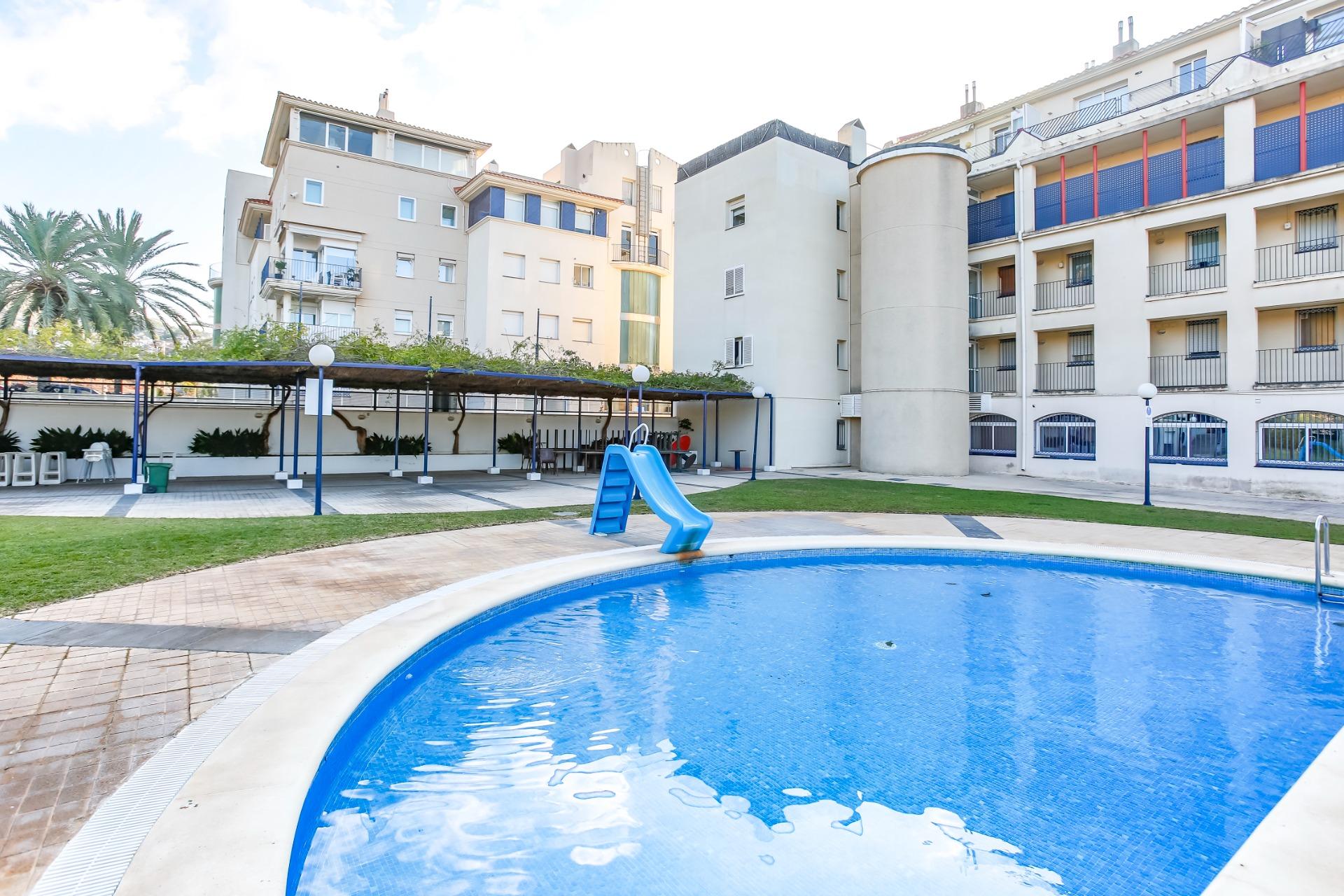 Ref. 63-GUESSapart/5436 – Guess Marina, planta baja frente al mar