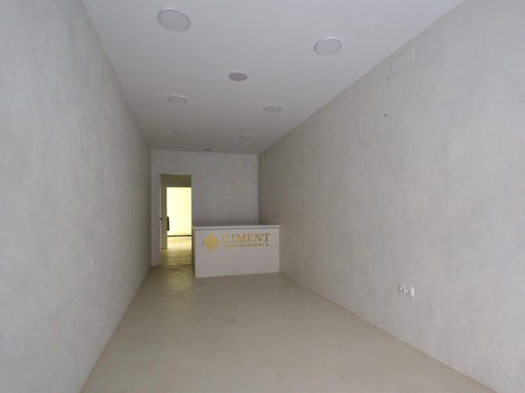 Ref. 03-22465/1098 - Local comercial en venta al lado de Rambla de la Pau