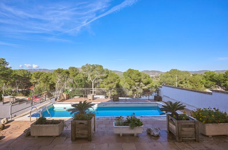 Ref. 56-0006/5106 – This gem at Els Cards is ready to become your dream home