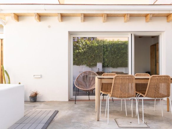 Ref. 56-0037/5106 - Et presentem una joia a Ribes Roges