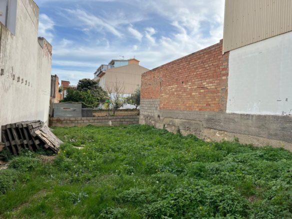 Ref. 05-7983/1086 - Terreno urbano en venta en VIlanova i la Geltrú, La Collada