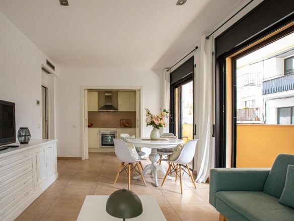 Ref. 13-ESPALTER10/2194 - ALQUILER APARTAMENTO TURÍSTICO EN SITGES CENTRO