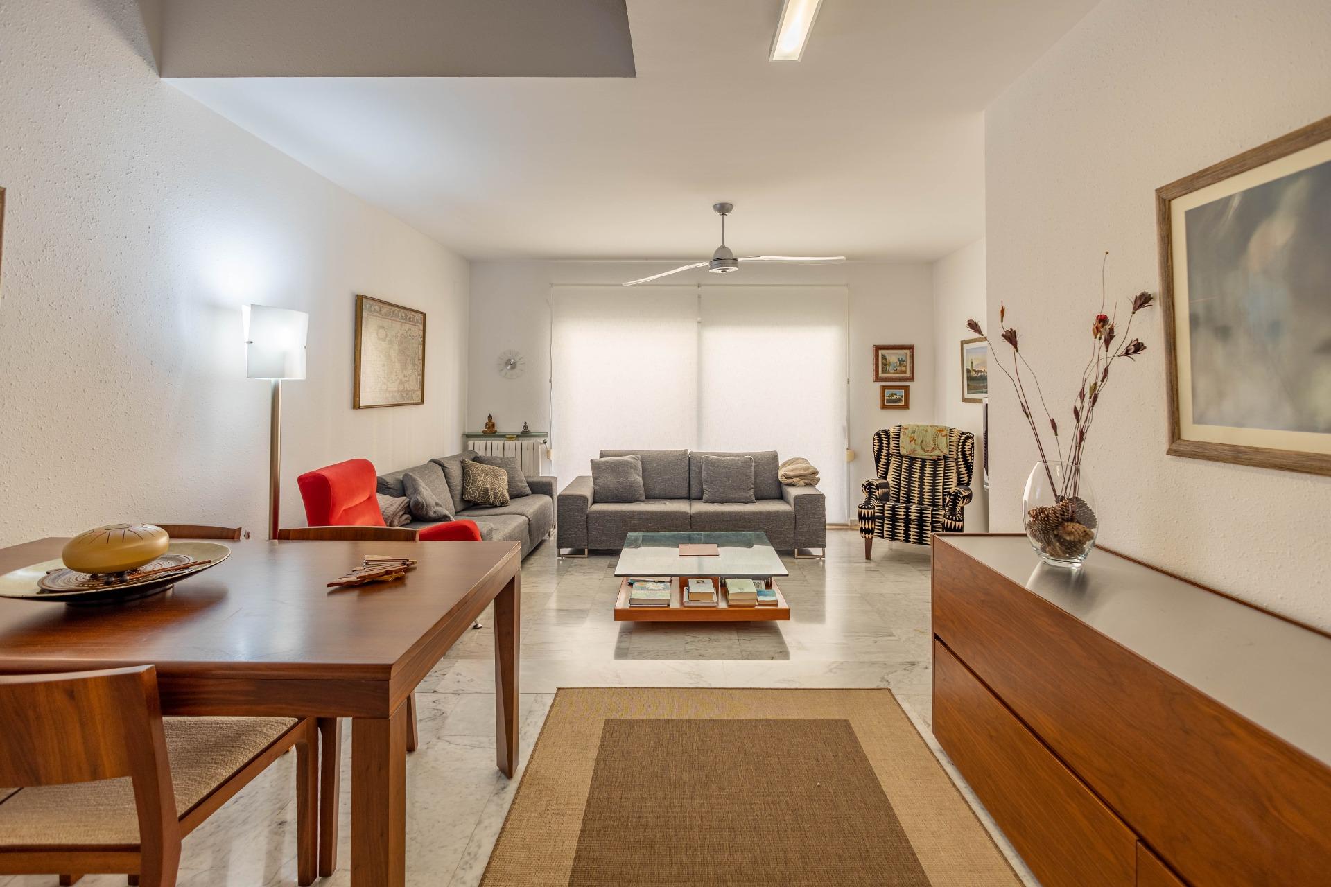 Ref. 86-2668/9791 – Casa al centre de Vilanova i la Geltrú