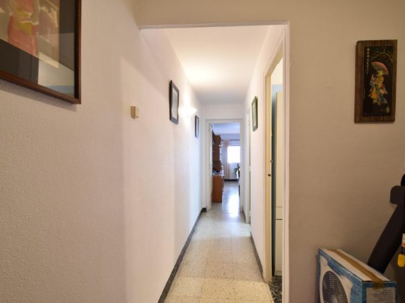 Ref. 03-5349/1098 - ¡Piso en venta precio único!