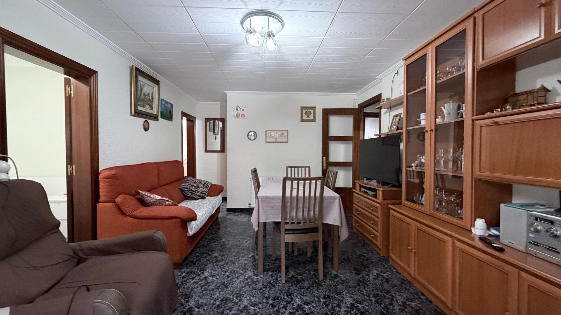 Ref. 53RJU102/5459 – VIVE A POCOS MINUTOS DE BARCELONA