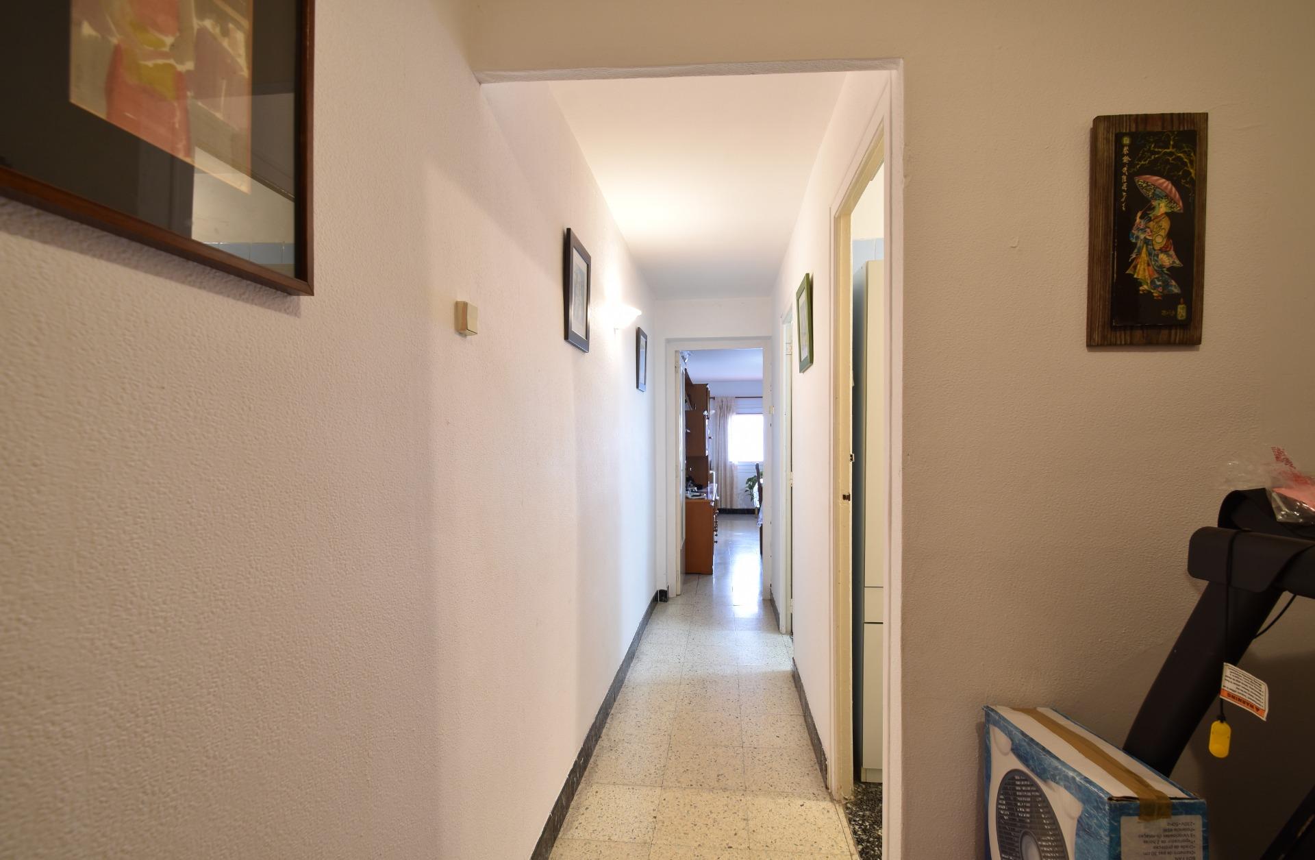 Ref. 03-5349/1098 – ¡Piso en venta precio único!