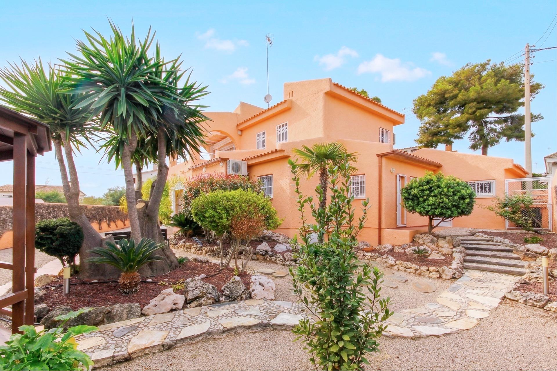 Ref. 56-0040/5106 – Magnificent detached house in Calafell