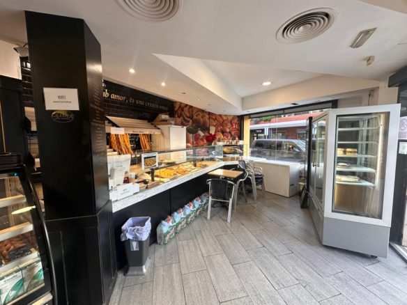 Ref. 03-22543/1098 - LOCAL ALQUILADO EN VENTA