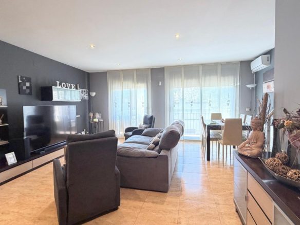 Ref. 53RJUR1/5459 - TU NUEVO COMIENZO EMPIEZA AQUI, HOGAR COMPLETO Y ACOGEDOR