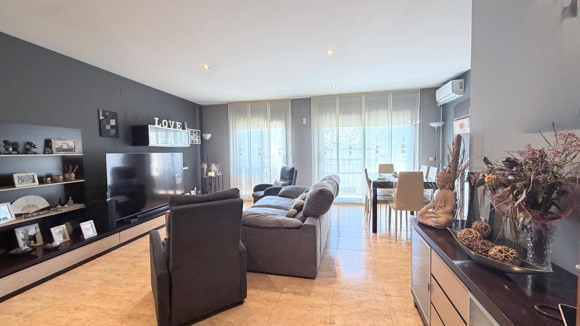 Ref. 53RJUR1/5459 – TU NUEVO COMIENZO EMPIEZA AQUI, HOGAR COMPLETO Y ACOGEDOR