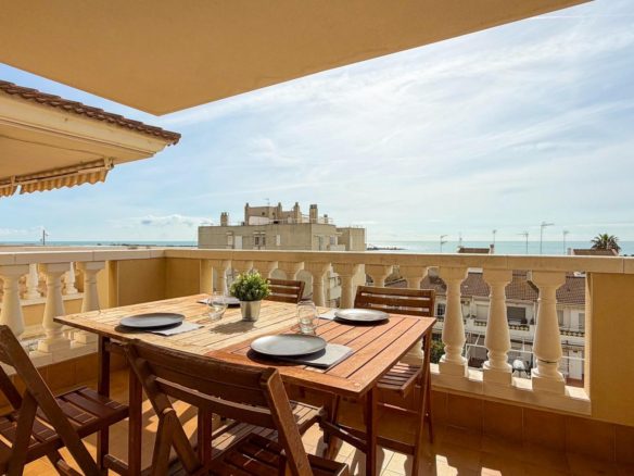 Ref. SFI00391/3478 - Àtic amb vistes al mar i tots els extres a Cunit