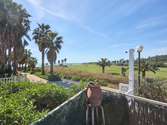 Ref. 56-0039/5106 - Elegance overlooking the Mediterranean in the exclusive Parc de Mar