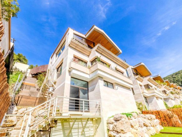 Ref. 12-VSIT2545/1087 - CASA CON VISTAS AL MAR EN QUINT MAR