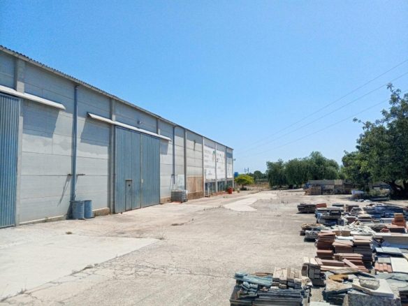 Ref. 53RJUMARTI83/5459 - ¡Nave Industrial en Alquiler: Oportunidad Única para tu Negocio!