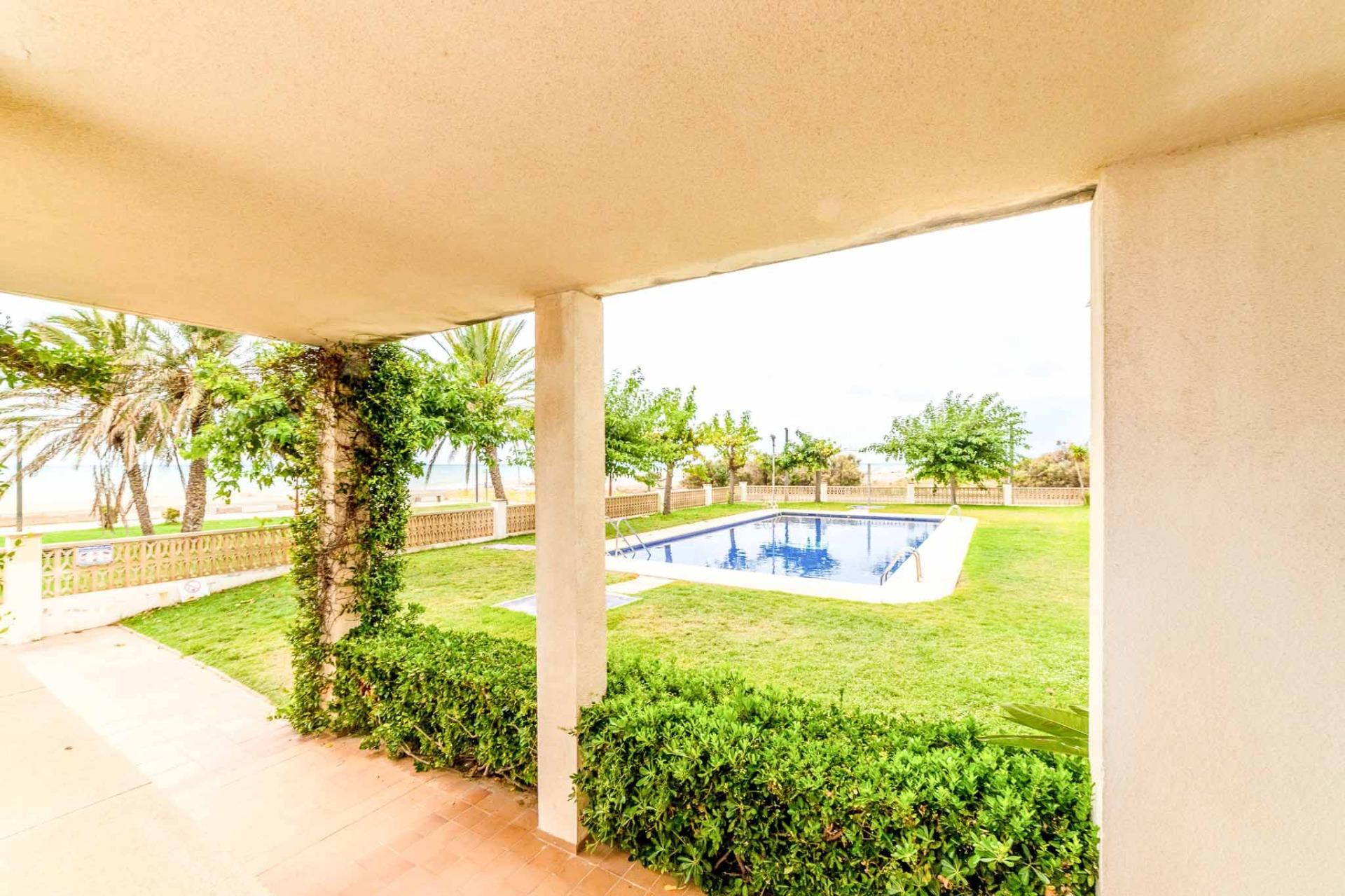 Ref. 12-VCUB33/1087 – VIVE EN CUBELLES CON VISTAS AL MAR