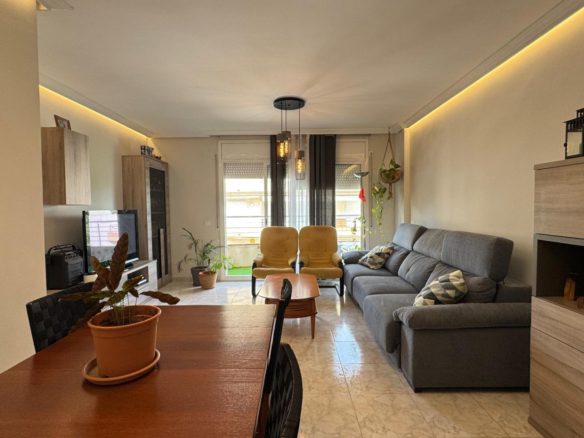 Ref. 53RJUCAL1/5459 - BEAUTIFUL APARTMENT ON THE SECOND LINE OF CALAFELL BEACH