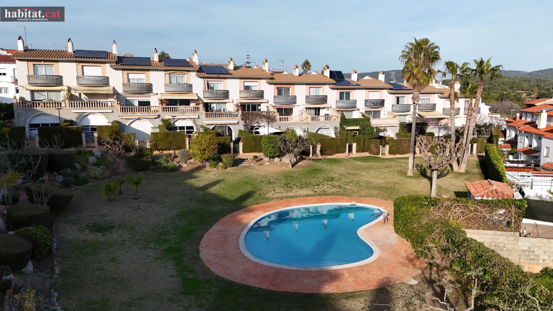 Ref. 14-5247/1213 – FANTÀSTICA CASA ADOSSADA A SANT PERE DE RIBES