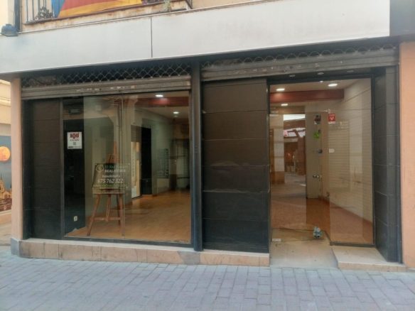 Ref. 53RJUMARTI84/5459 - LOCAL EN ALQUILER EN EL CENTRO DE VILAFRANCA DEL PENEDÈS