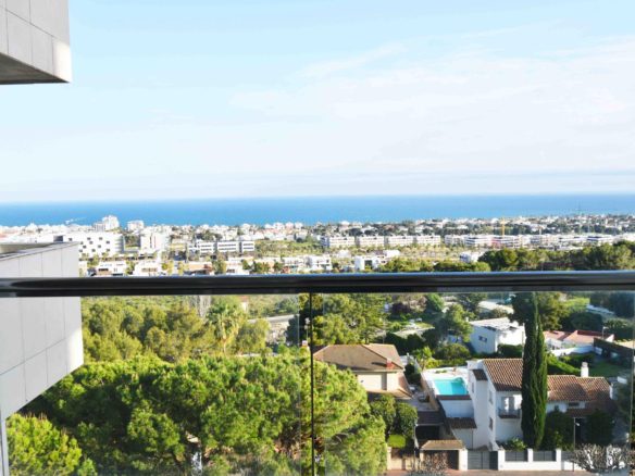 Ref. 12-VSIT2616/1087 - LOFT EN SANTA BARBARA CON IMPRESIONANTES VISTAS AL MAR