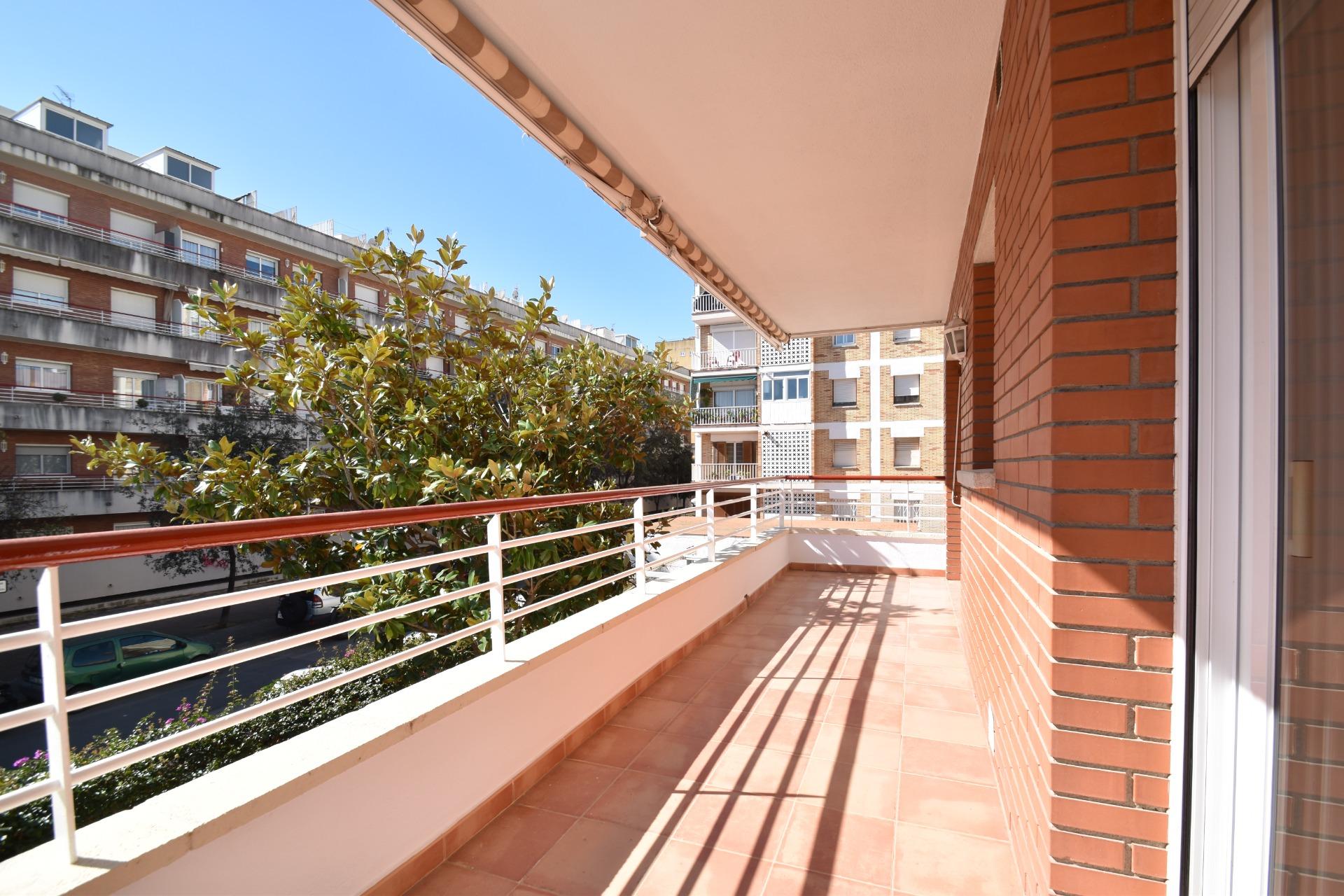 Ref. 03-5354/1098 – Luz, tranquilidad y calidad de vida en Vilanova i la Geltrú