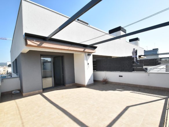 Ref. 03-5317/1098 - Pis de lloguer alt standing amb terrassa 36m²