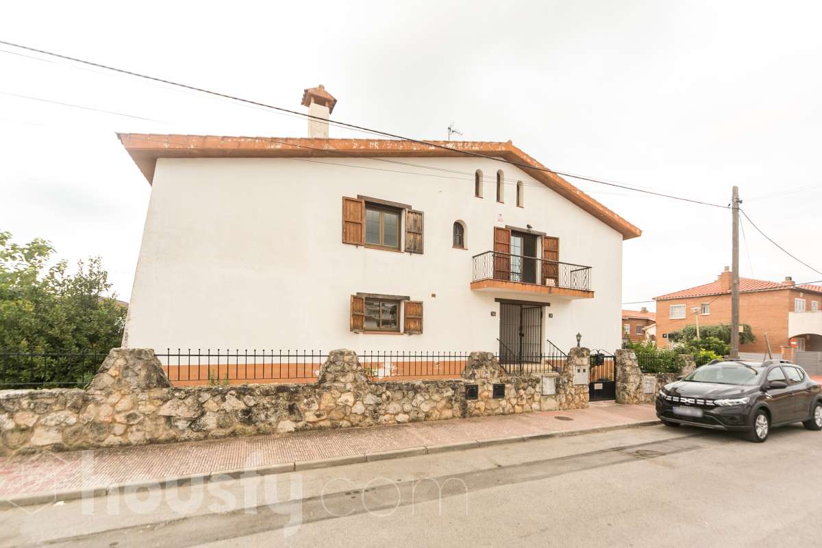 Ref. 914523 – Casa Unifamiliar