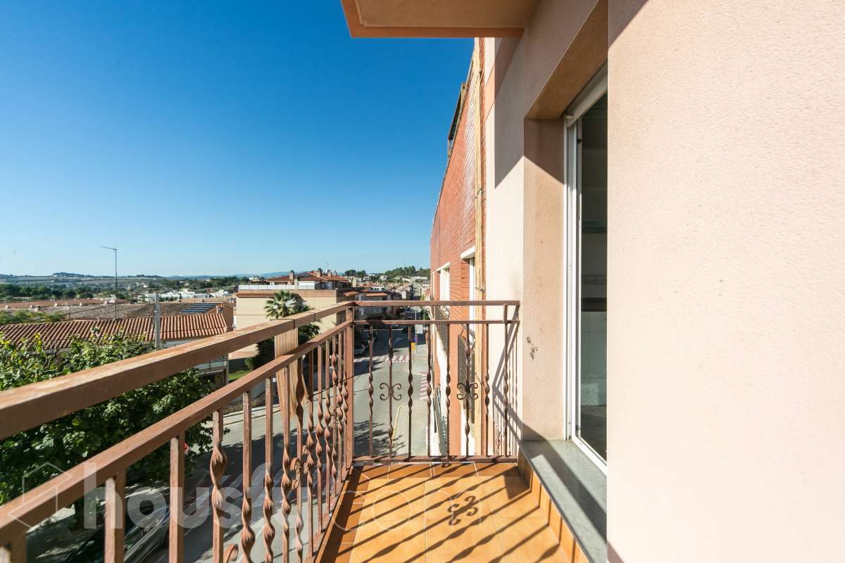 Ref. 935710 – Admirable duplex en Masquefa