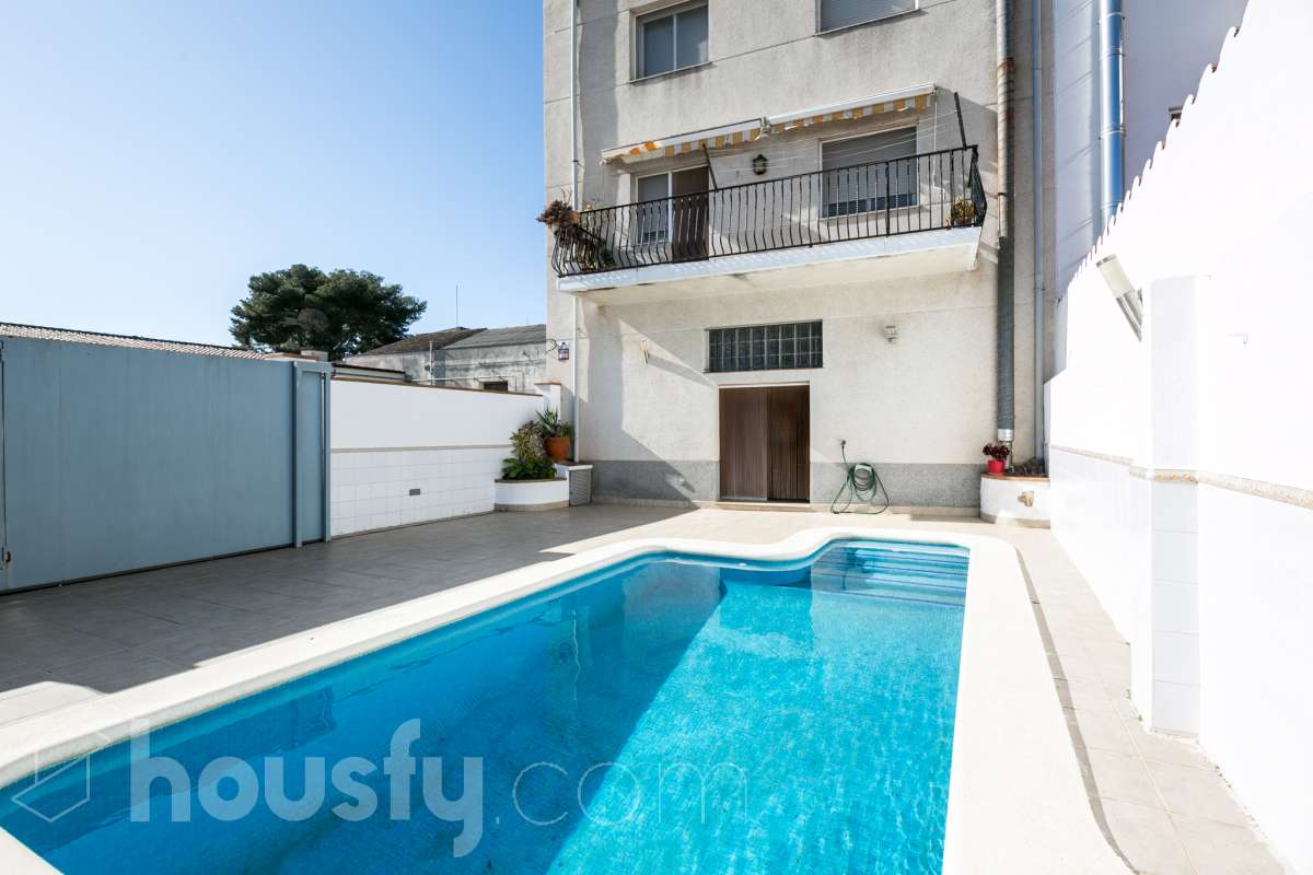 Ref. 961644 – El teu nou capítol comença en aquesta preciosa casa amb piscina a Moja