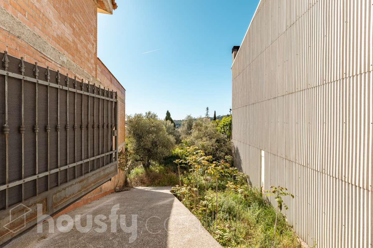 Ref. 972371 – Fantàstic solar urbà a Sant Quintí de Mediona – Poble.