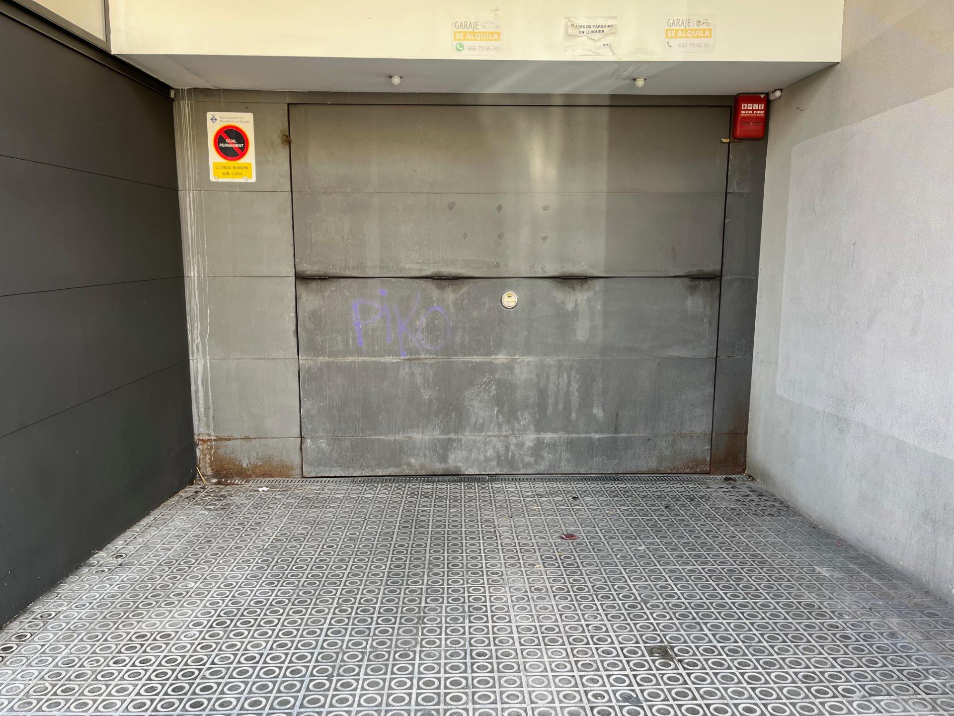 Ref. 05-7174/1086 – Plaza de aparcamiento en VIlanova i la Geltrú, rambla Sama 68
