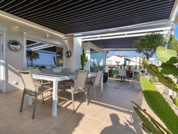 Ref. SFI00396/3478 - PENTHOUSE WITH ELEVATOR, TERRACES AND SEA VIEWS FOR SALE IN SITGES, SAN SEBASTIAN AREA