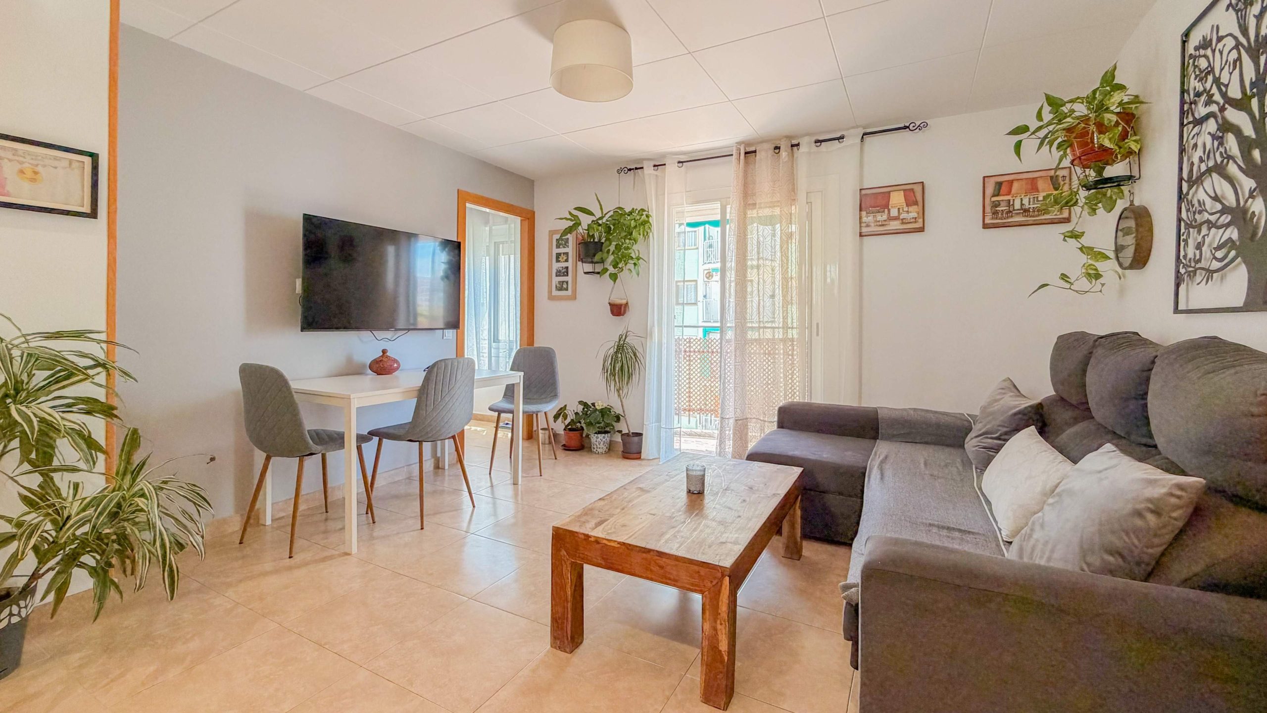 Ref. RS3600156/1682 – Pis reformat i molt lluminós de 3 habitacions a Vilanova i la Geltrú