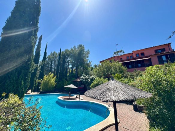 Ref. 18-02663/1266 - Exclusiva vivienda independiente con 7.000 m² de parcela y vistas al Parque Natural del Garraf