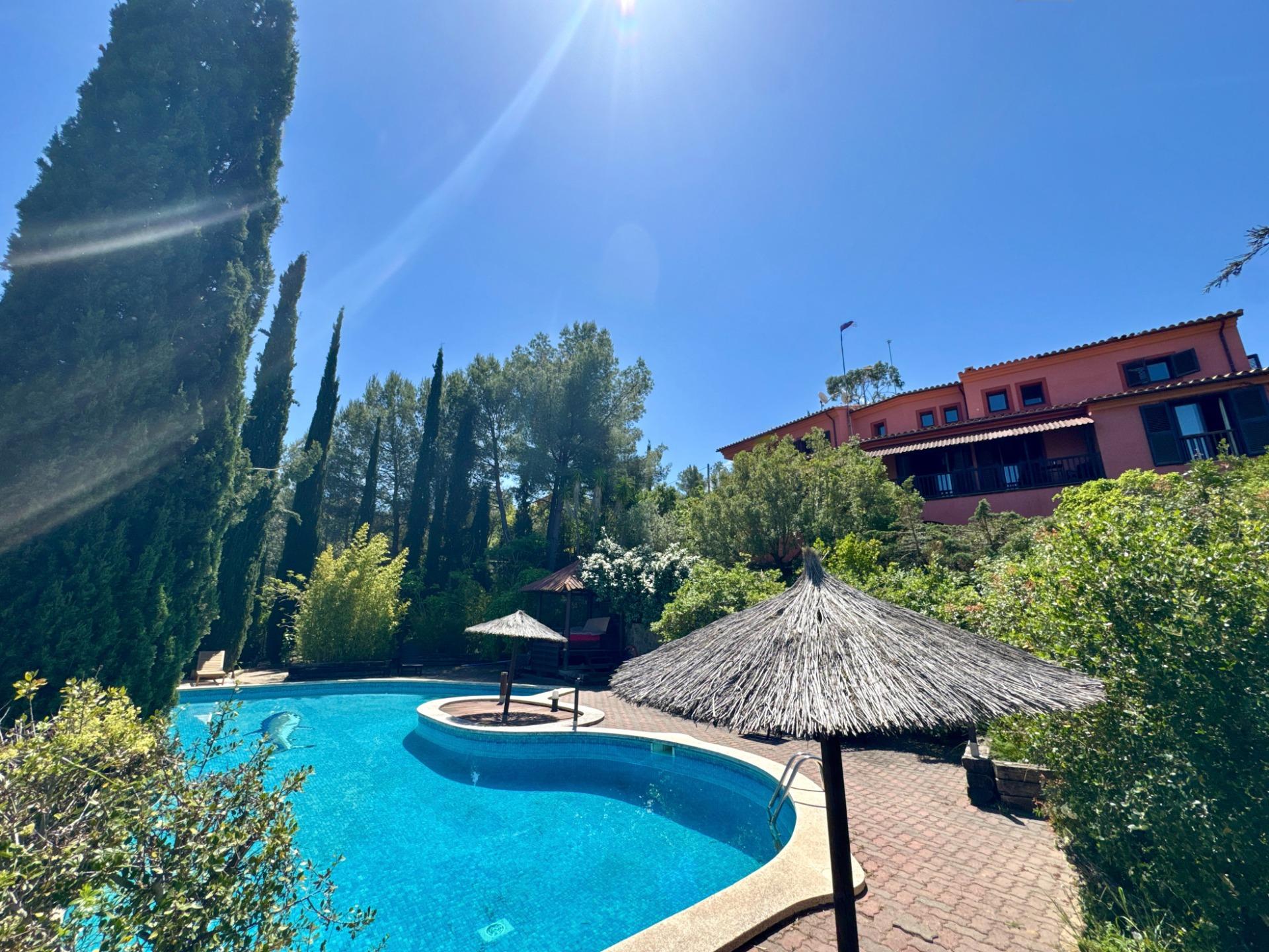 Ref. 18-02663/1266 – Exclusiva vivienda independiente con 7.000 m² de parcela y vistas al Parque Natural del Garraf