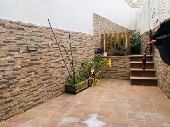 Ref. 05-6281/1086 - Planta baixa en venda a Vilanova i la Geltrú, zona Fisa