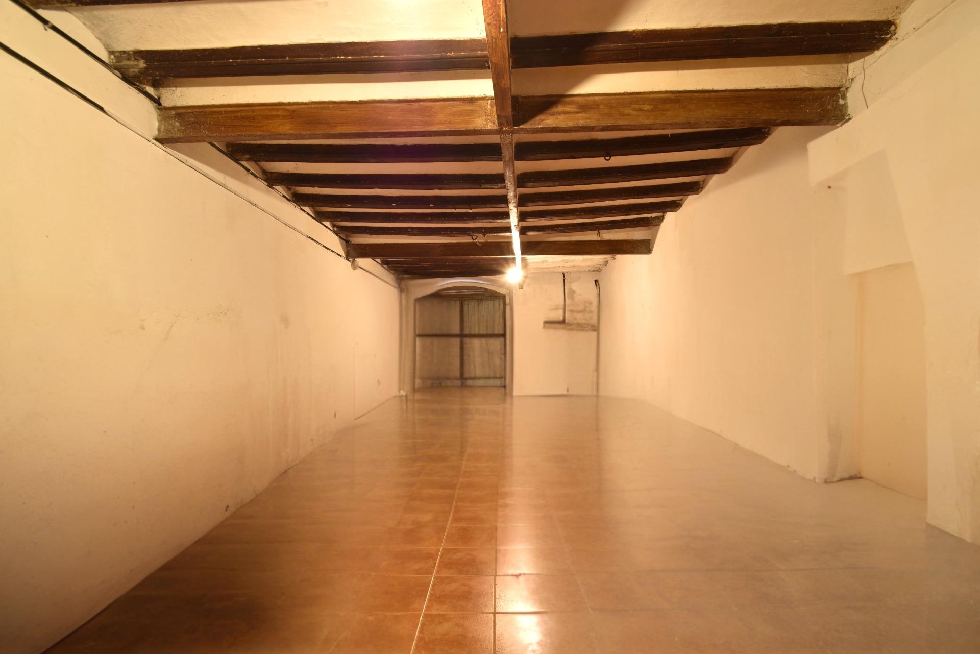 Ref. 03-22539/1098 – Local en venta muy céntrico